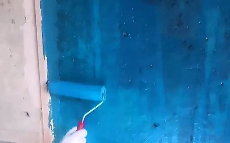 为什么抹灰石膏刷完界面剂还起泡？