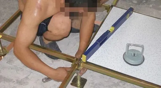 防静电地板和网络地板的区别！网络地板铺贴不同饰面工艺标准图集！