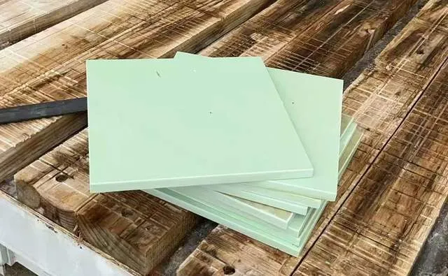 硬度媲美石材,能透光热弯!贵州磷化用磷石膏造出“黑科技建材”