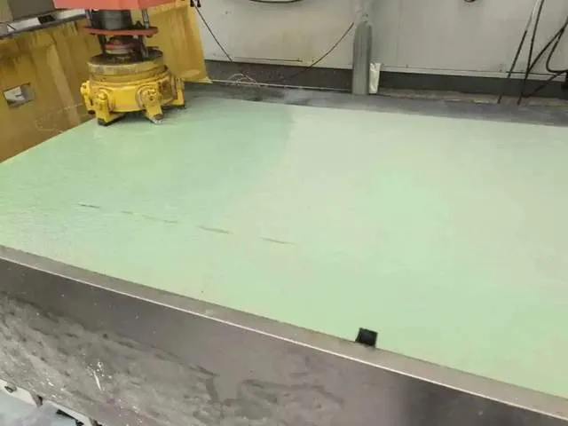 硬度媲美石材,能透光热弯!贵州磷化用磷石膏造出“黑科技建材”