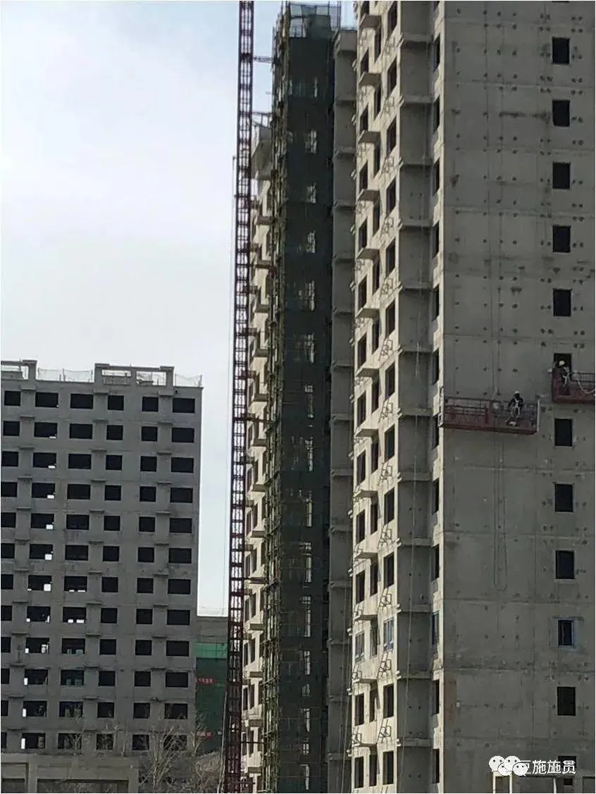 现场图文讲解，落地式钢管脚手架架体构造及要求！
