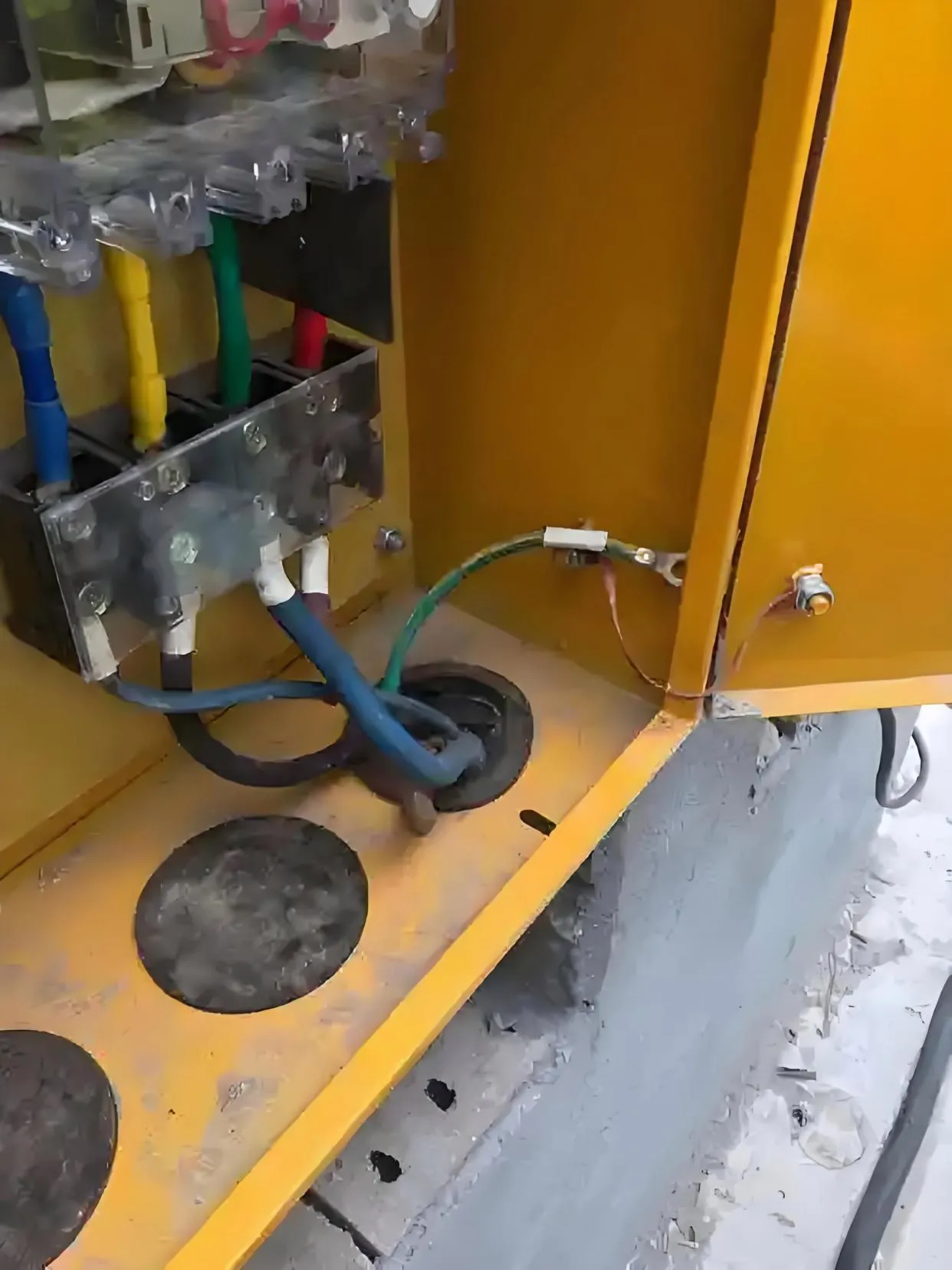 工地电工必分清:保护接地、接零等4个概念,错1个可能出人命